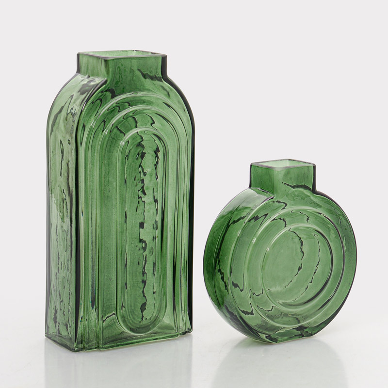 Vase haut rectangulaire 'Alyssa' vert vert en verre L'Incroyable